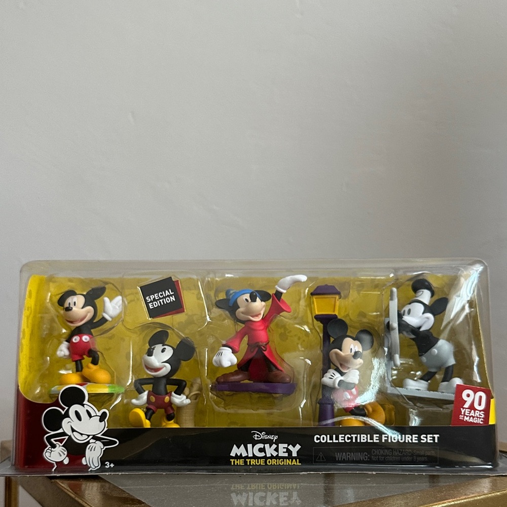 Disney Mickey Mouse Figurine Set - Black, Red, Yellow, Blue, Purple